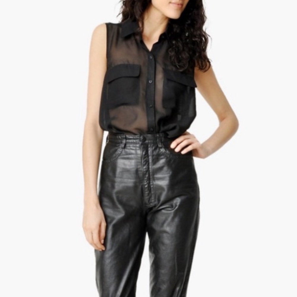 3/$15 L’amour Sheer Sleeveless Blouse